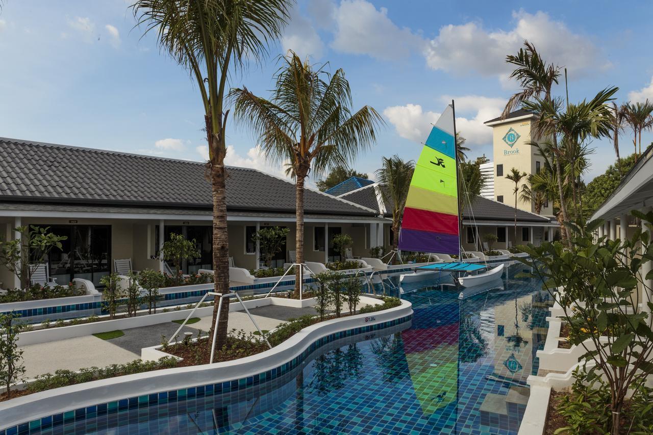 Tuana Hotels Brook Pool Access Chalong Eksteriør billede